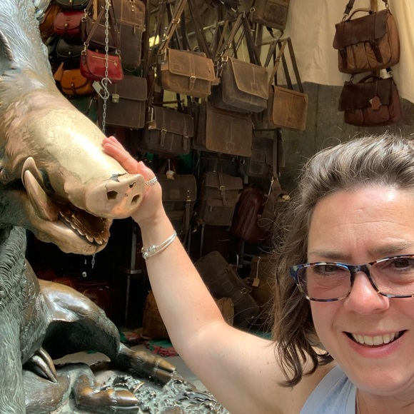 Meet your Posher, Nancy - Picture 6 of 8